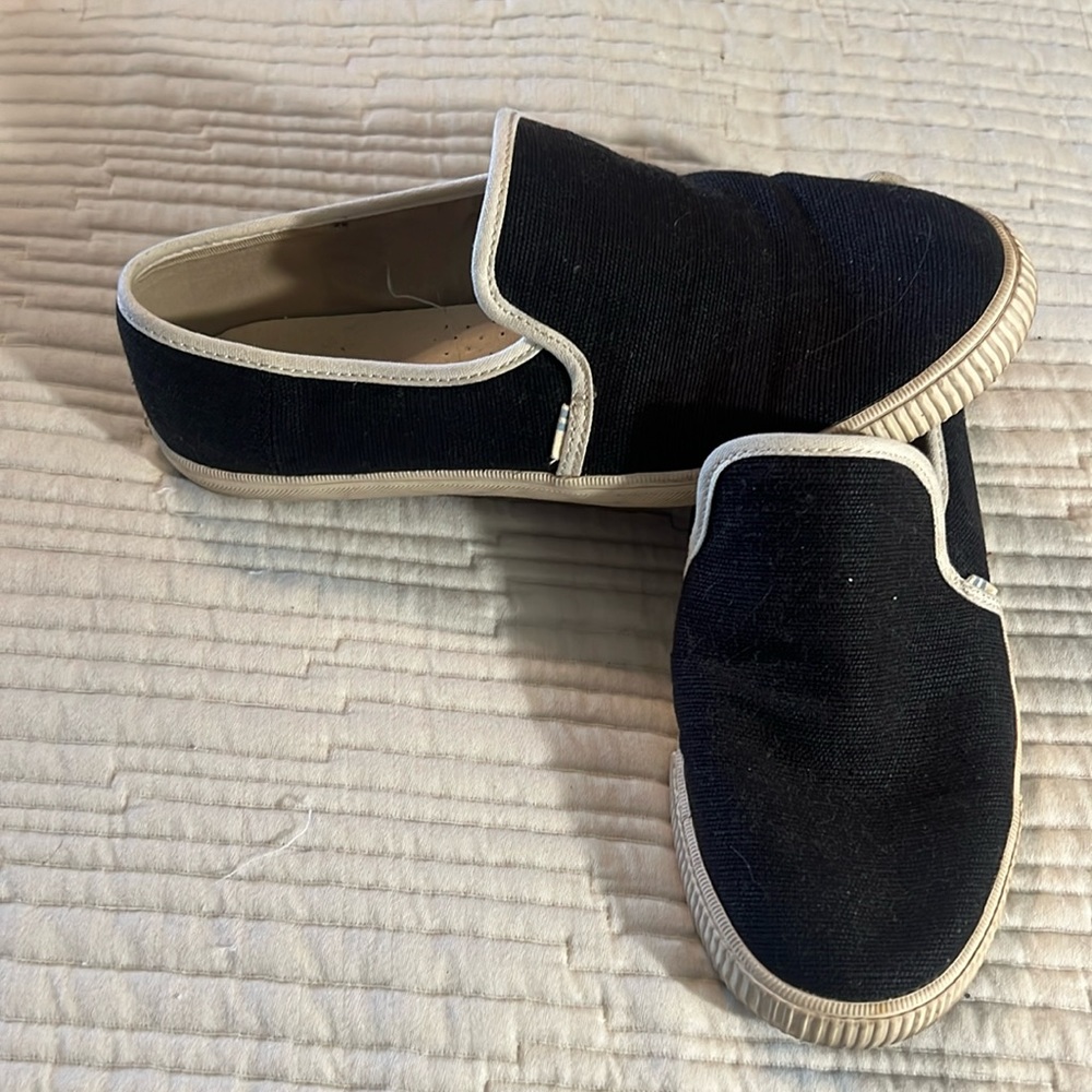 Toms size 8